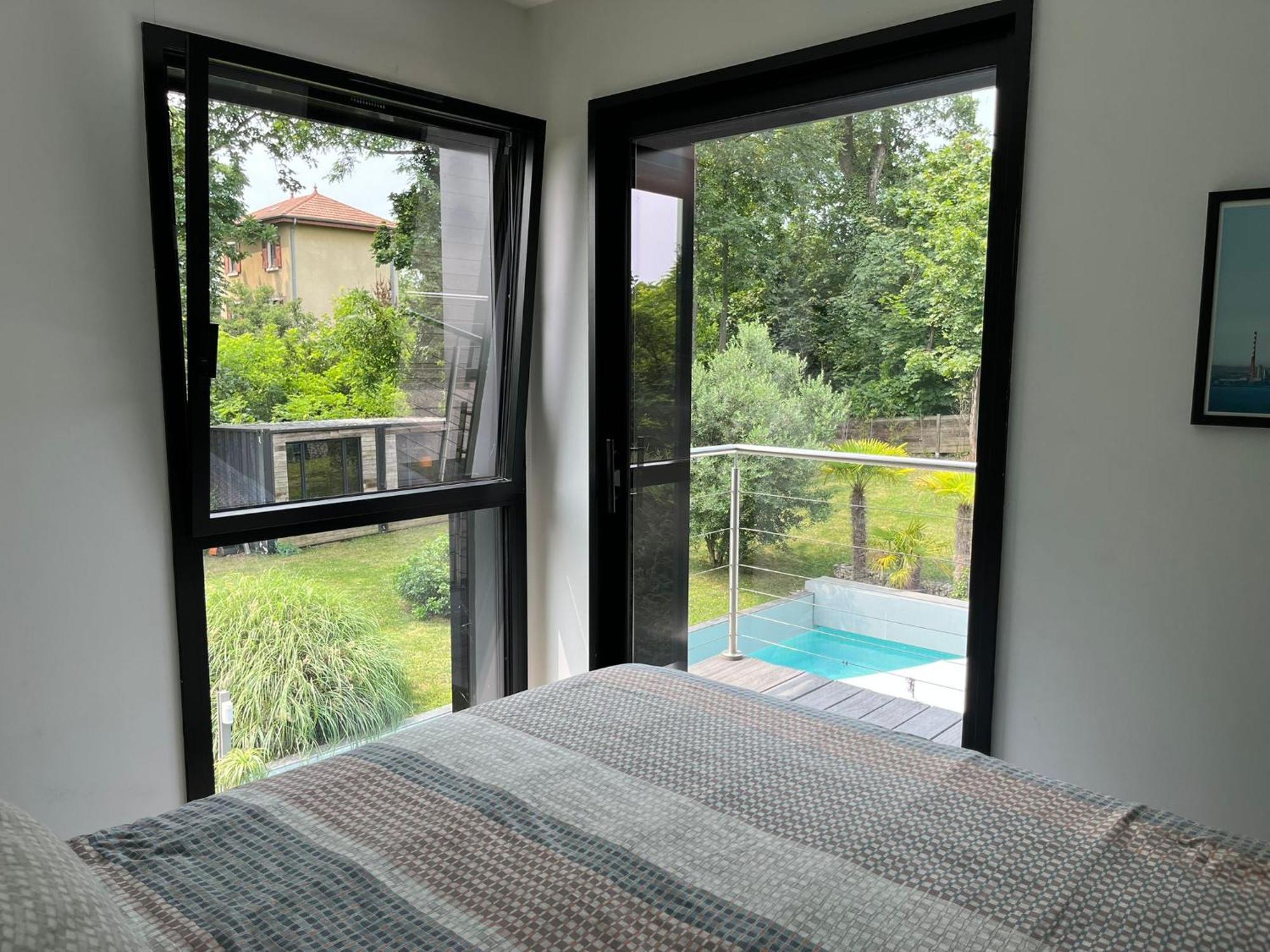 Villa Piscine A Proximite De Lyon Chaponost Экстерьер фото